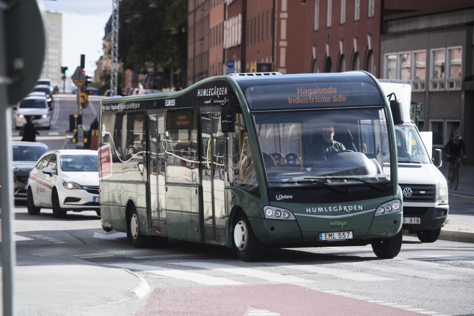 Eldriven buss i stadstrafik i Stockholm. Arkivbild.