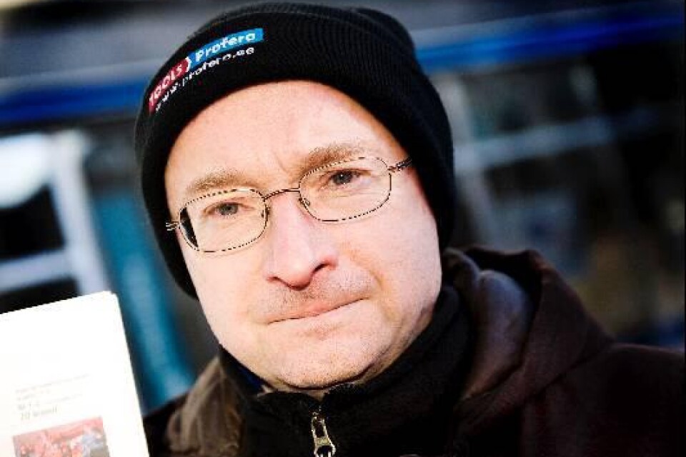 Ulf Johansson är ordförande för Kommunistiska Partiet i Kristianstad och har sålt Proletären i 40 år.