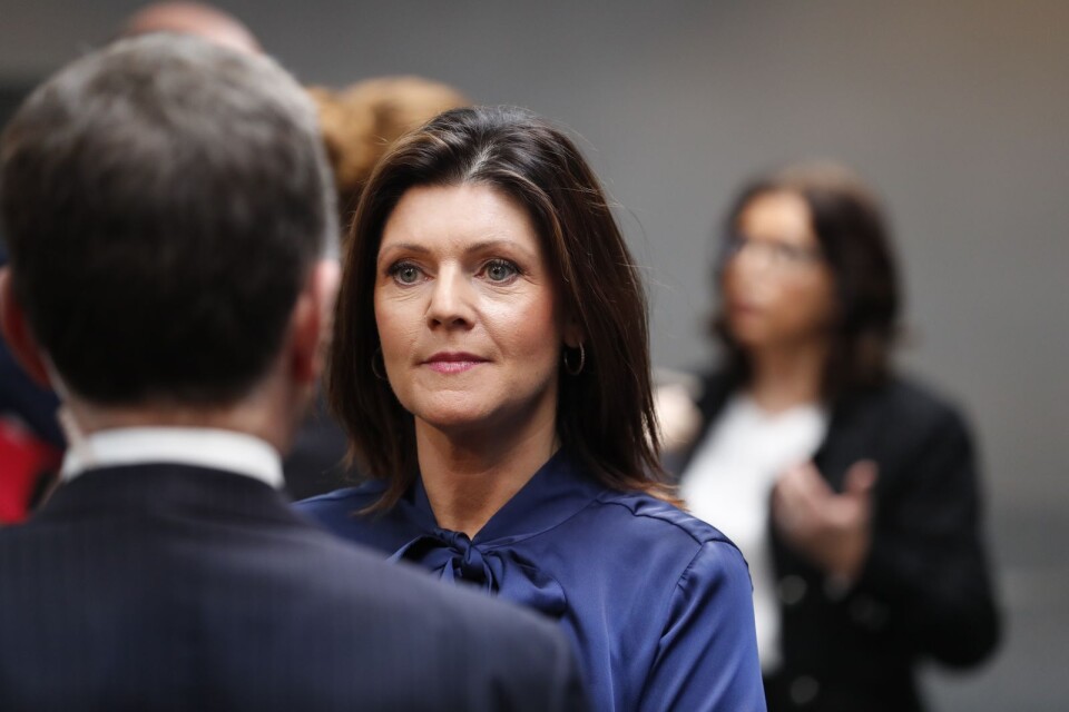 Eva Nordmark (S) hotas med misstroendeförklaring efter tre månader som minister.