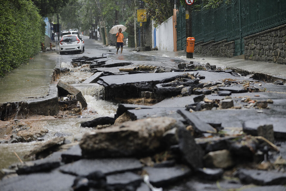Förödelse efter det kraftiga skyfallet i Rio de Janeiro i Brasilien.