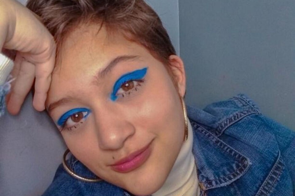 16-åriga Anna Fonseca bor i São Paulo, Brasilien, och driver ett fankonto på instagram.