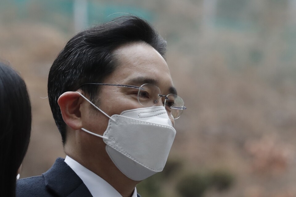 Lee Jae-Yong anländer till en domstol i Seoul den 18 januari.