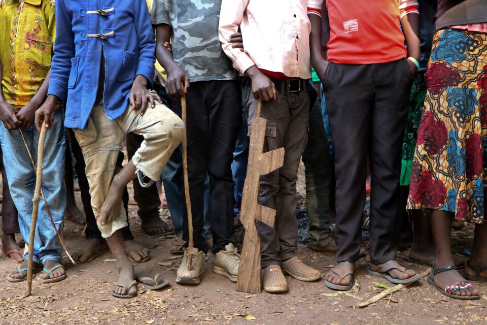 På bilden syns tidigare barnsoldater i Sydsudan som fått hjälp av FN att lämna soldatlivet. Arkivbild.