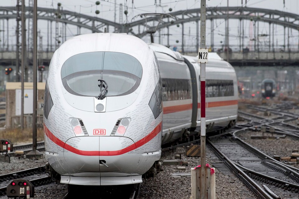 Ett verkligt ”supertåg” klarar att både köra snabbt på längre sträckor och att fungera som effektiva regionaltåg.
