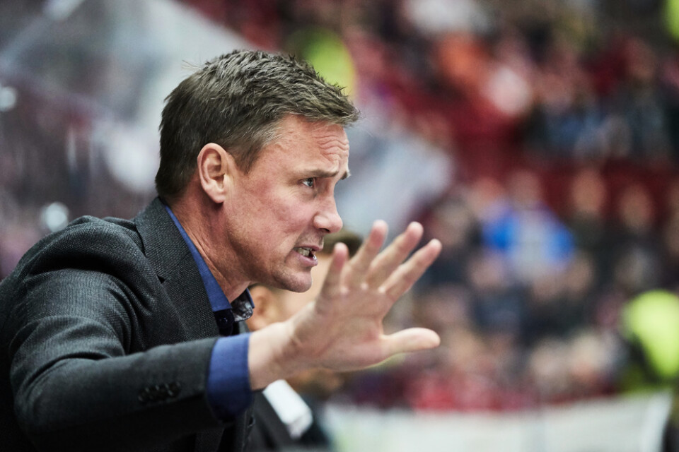 Frölundas tränare Roger Rönnberg tycker att hans spelare saknade rätt attityd borta mot Malmö. Serieledaren föll med 2–3.