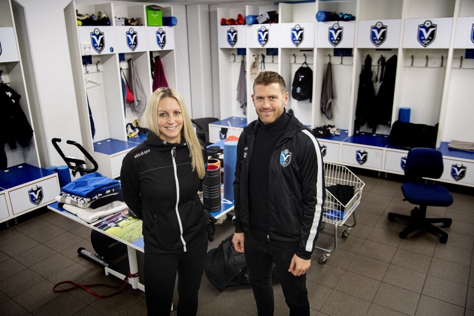 Växjö DFF:s huvudtränare Maria Nilsson får kommande säsong hjäp av före detta Österspelaren Stefan Karlsson, som blir assisterande tränare i den damallsvenska klubben.