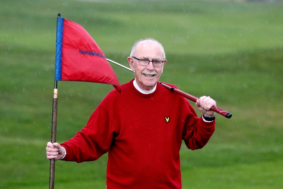 78-årige Björn ”Nalle” Larsson gick de 18 hålen på Ystad golfklubb på 76 slag.