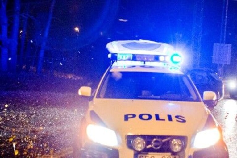 Olycka: Personbil påkörd bakifrån på Teleborg – en kvinna förd till sjukhus