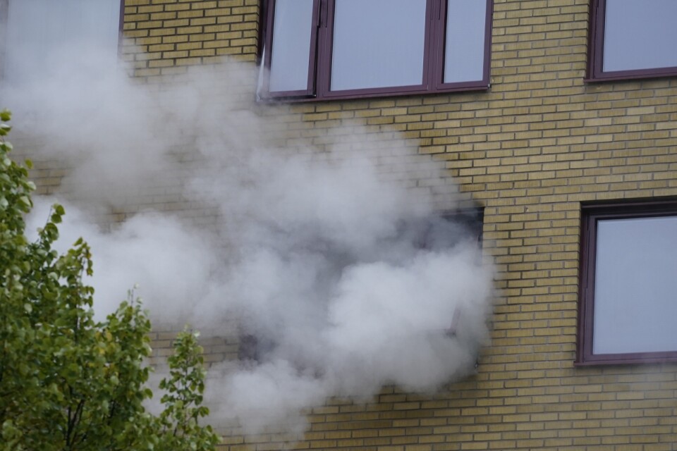 Många lägenheter i det drabbade hyreshuset har rök- eller vattenskador. Det finns också risk för att explosionen kan ha påverkat stabiliteten i byggnaden.