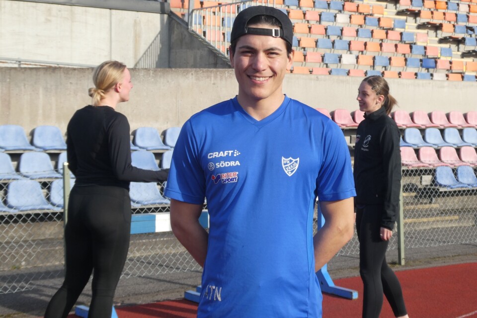 Att leda friidrottsträningar handlar både om att sprida glädje och disciplin, säger IFK Växjös Abbas Taheri Nilsson som tilldelats Lions Ungdomsledarstipendium 2023.