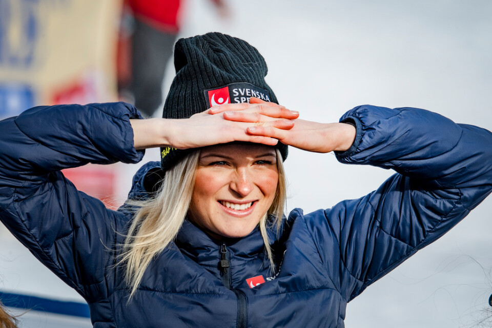 Längdskidåkaren Frida Karlsson inför världscupen i skidor i Falun.