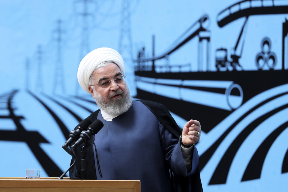 Irans president Hassan Rohani under ett tal i Teheran på måndagen.