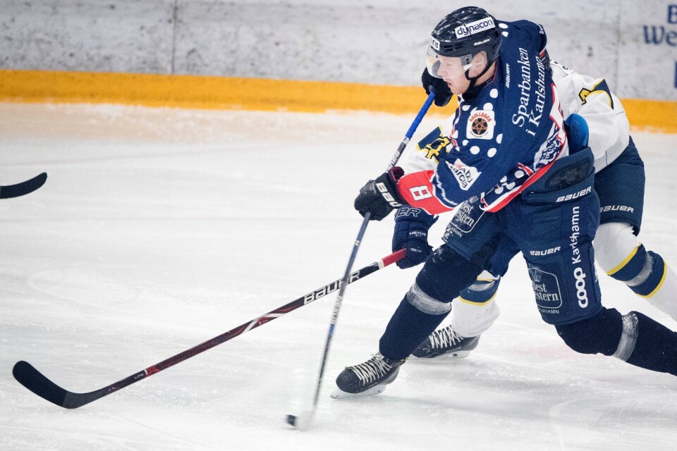 Joakim Sydegård och lagkompisarna i Mörrum får vänta på beskedet. Blir det spel i hockeyettan eller ej?