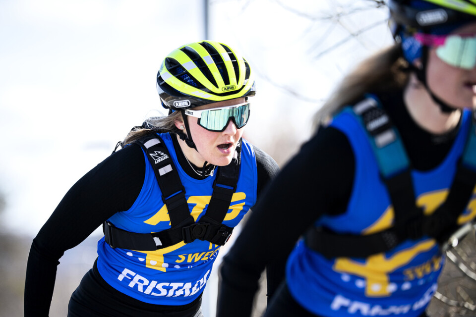 Stina Nilsson njuter av starten på sin nya karriär och sprider med sin entusiasm också energi till de andra i skidskyttelandslaget.