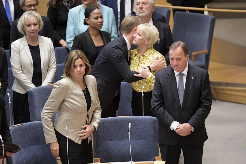 Regeringen fick inte sitta kvar  av högermajoriteten i riksdagen i september. Nu försöker Stefan Löfven, S, att fortsätta regera. Foto: Anders Wiklund/TT