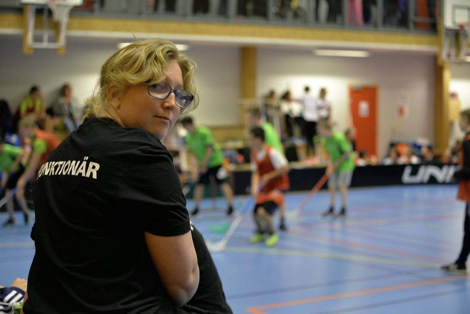 Matilda Ljung höll koll på spelet från sekretariatet. 		        Foto: Magnus Wahlström