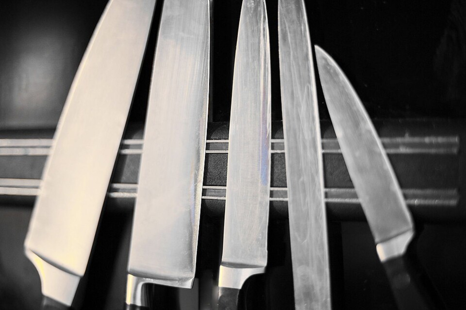 Ica i Olofström plockar tillfälligt bort alla knivar ur sortimentet. Arkivbild.