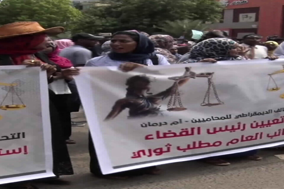 Bilder från protestmarschen under torsdagen i Sudans huvudstad Khartum.