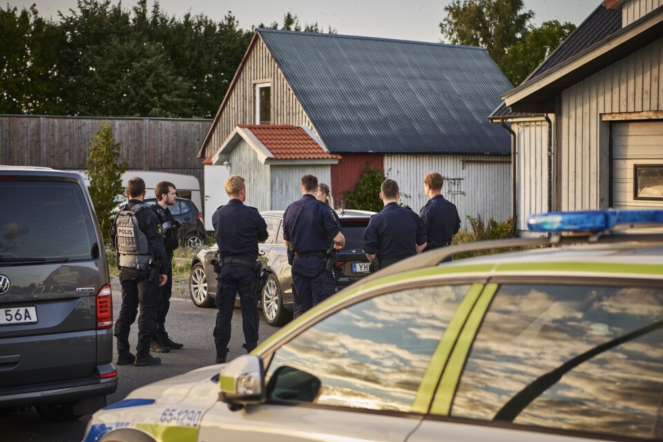 Tillslag av insatsstyrkan efter skottlossning i Gamlegården.