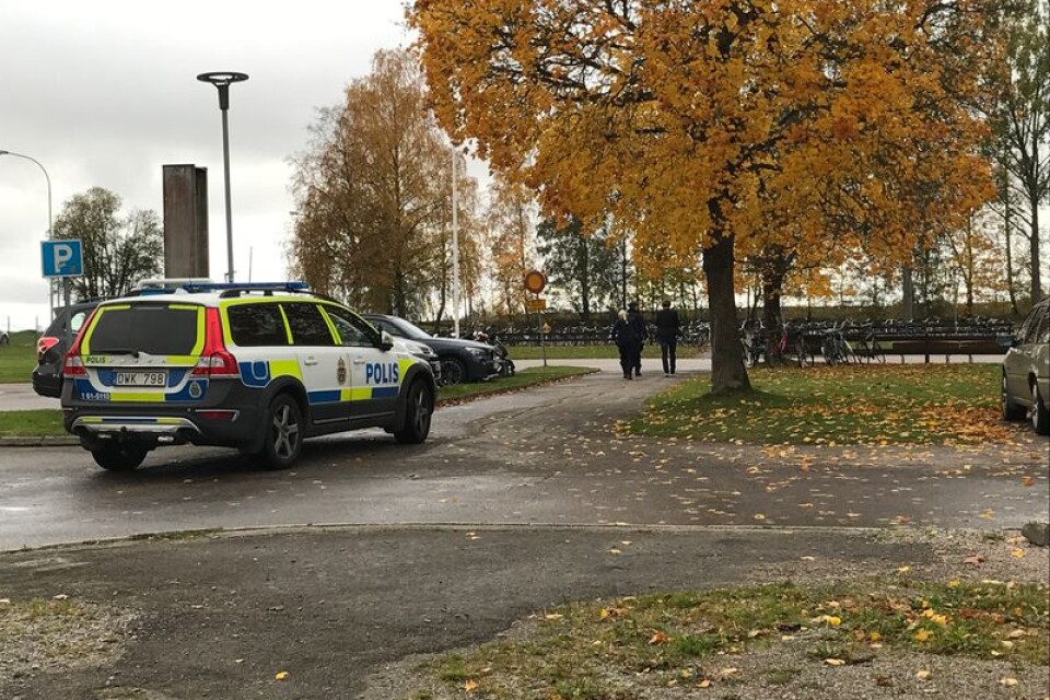 Elever hotades vid Katedralskolan i Växjö på onsdagen.