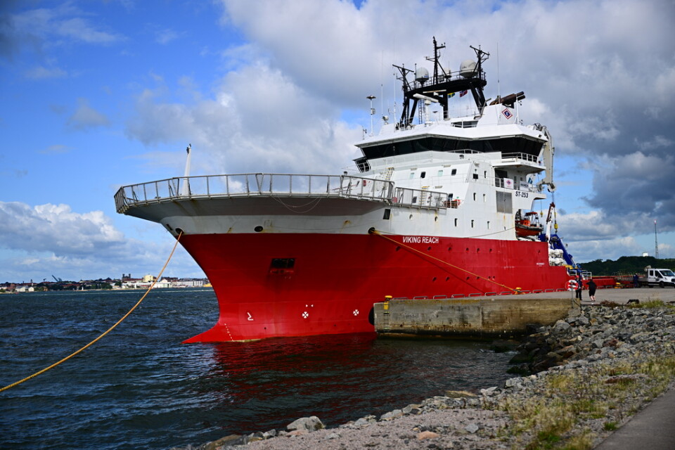 Fartyget Viking Reach, i Verköhamn Karlskrona, innan avgången mot MS Estonias olycksplats.