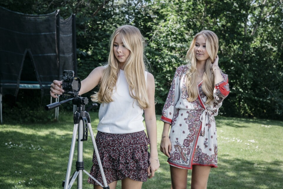 Med fem miljoner följare är 15-åriga tvillingarna Iza och Elle Cryssanthander störst i Sverige på Tiktok. Arkivbild.