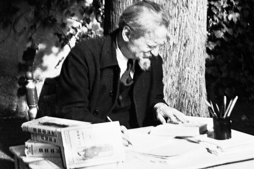 Den sovjetiske revolutionären Lev Trotskij i Mexiko 1937. Arkivbild.