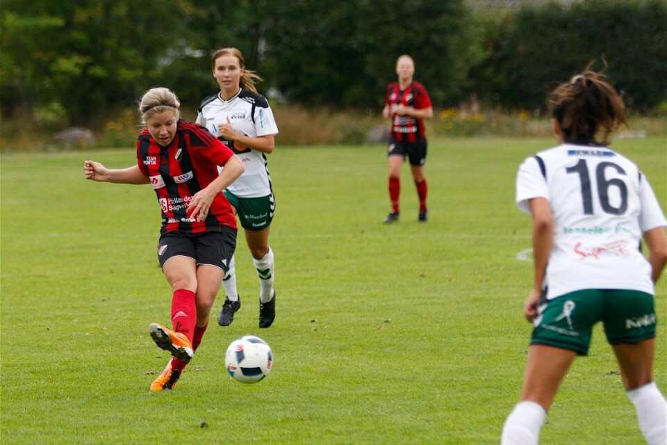 Klara Lindberg gick inte att stoppa – i år heller. Totalt stod Nittorps skyttedrottning för 38 mål i division 1. Foto: Jonas Emtervall