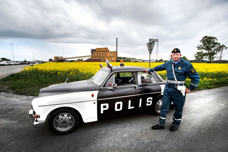 Göran Johansson, som är inte någon riktig polis, med sin Volvo amazon från 1965 stod i Köpingebro och höll ett vakande öga på övriga besökare.