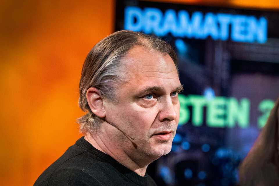 "Risken med minskade anslag är att teaterverksamheten blir mer ängslig", säger Mattias Andersson, chef på Dramaten i Stockholm.