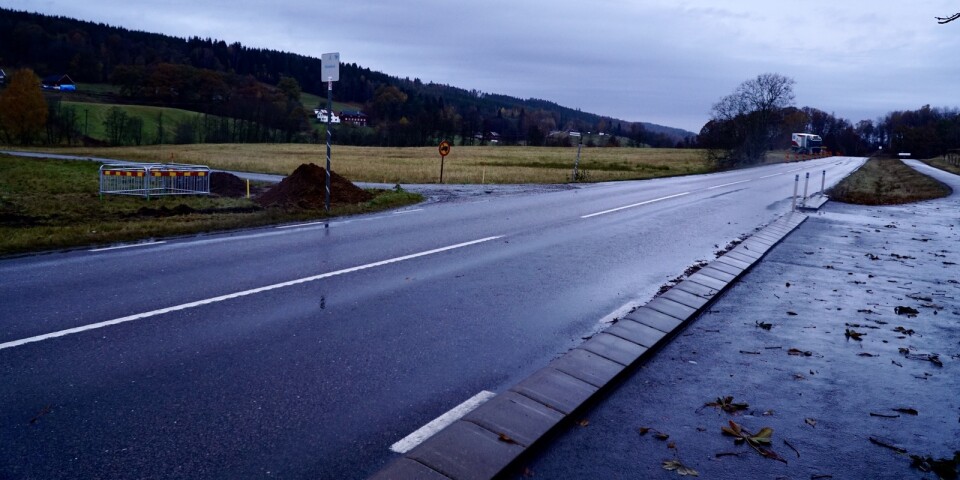 Hastigheterna på Töllsjövägen kan bli höga och boende runt vägen har krävt åtgärder.