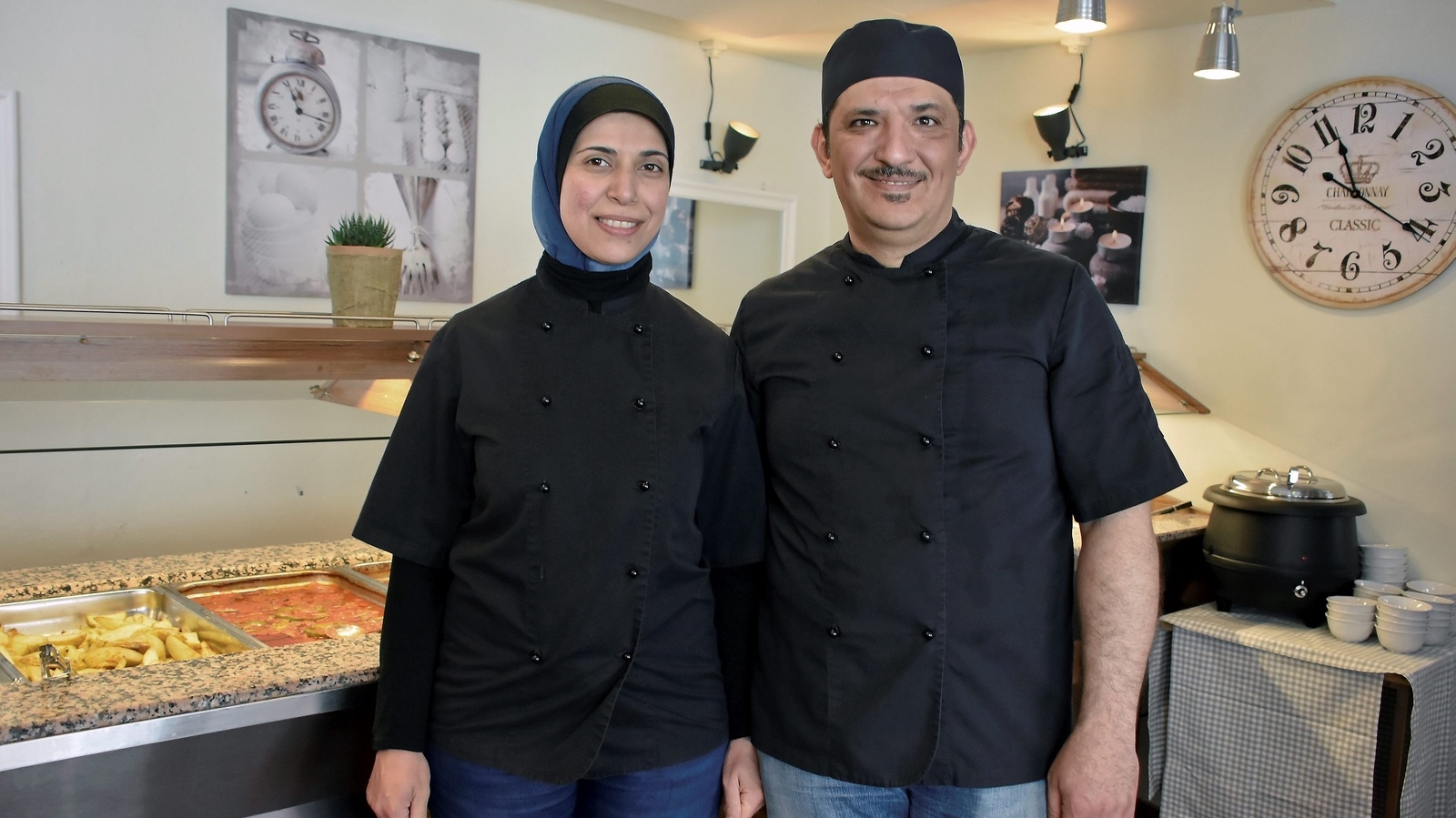 Zina Jejawi och Hassan Breshe har öppnat Orient Palace i Hässleholm med mat från Mellanöstern.
