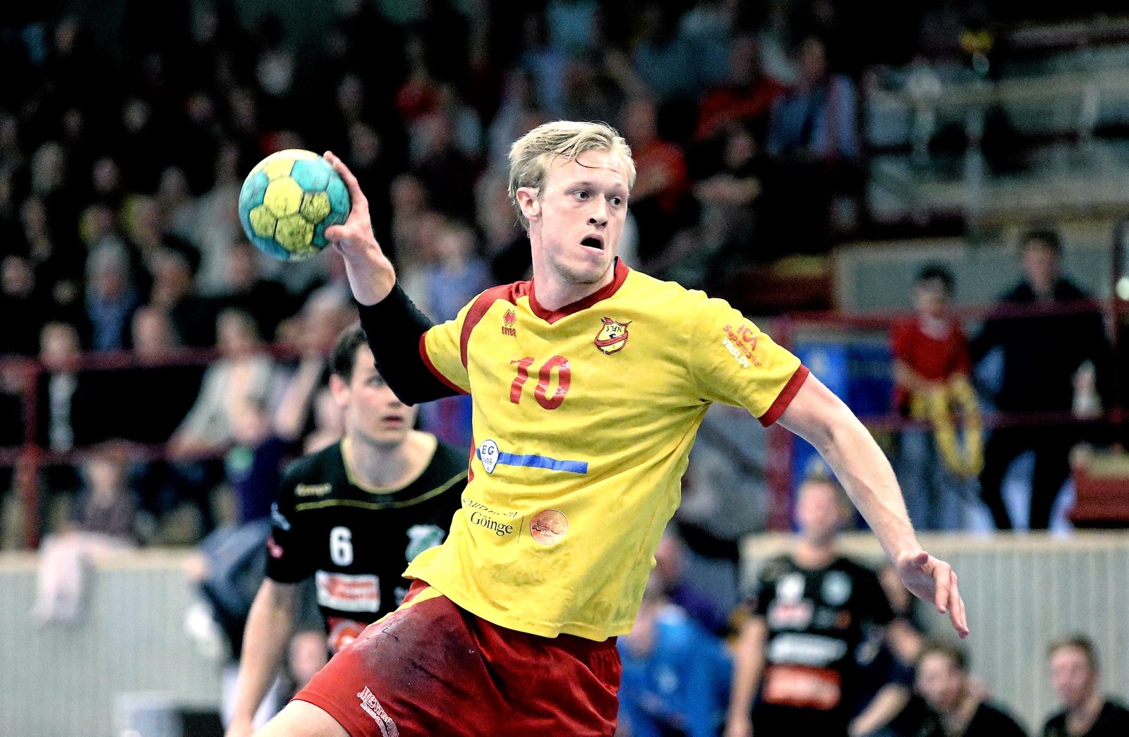 Sebastian Hansson  fortsätter spela med Vinslöv trots långpendling från Helsingborg.
