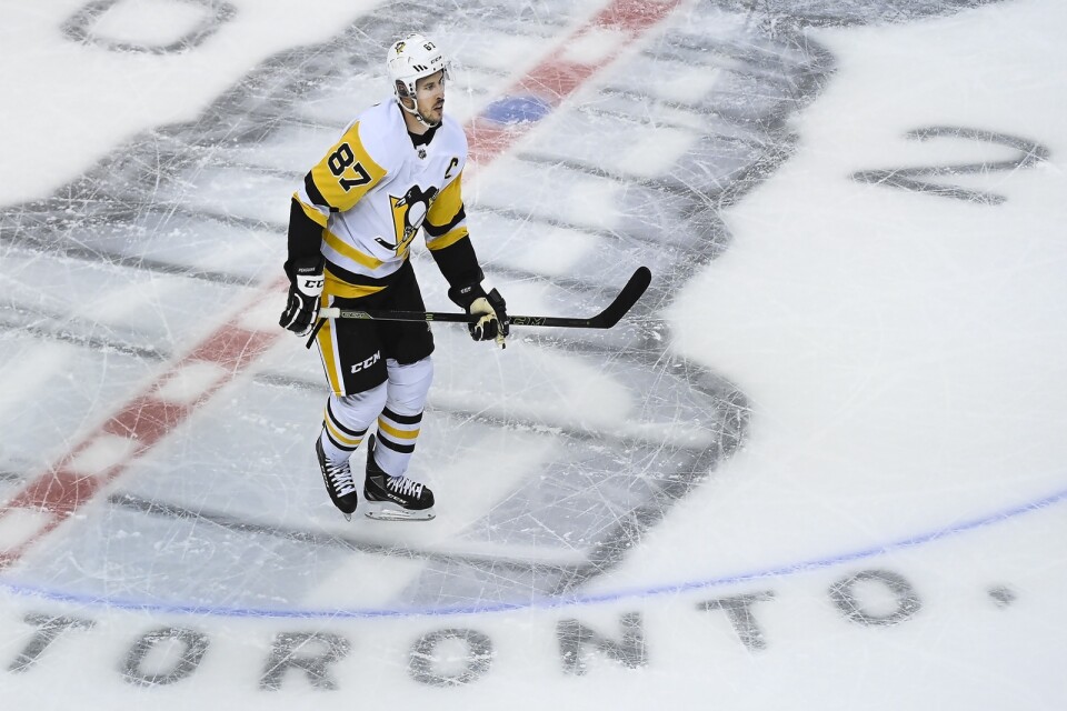 Sidney Crosbys Pittsburgh är en förlust från att slås ut i Stanley Cup-slutspelet.