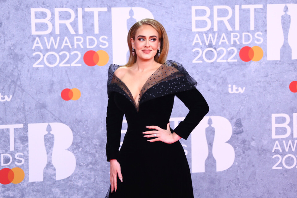 Priserna haglade över Adele på Brit Awards-galan.