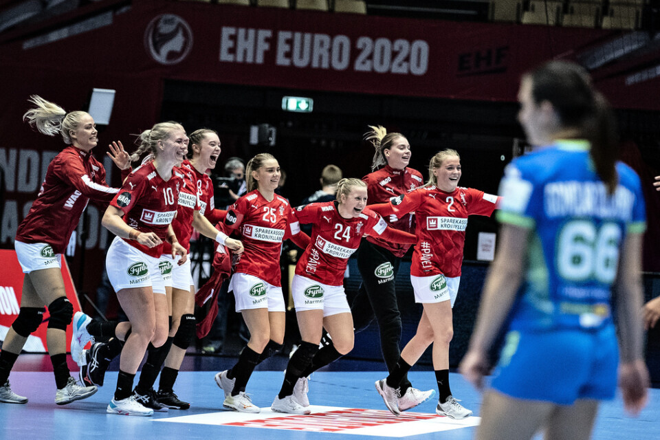 Danmark vann sin premiärmatch i EM.
