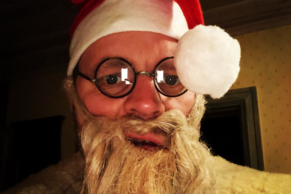 Joel Stade, krönikör Sydöstran, önskar Sydöstrans läsare God Jul i Julkalenderlucka 22.