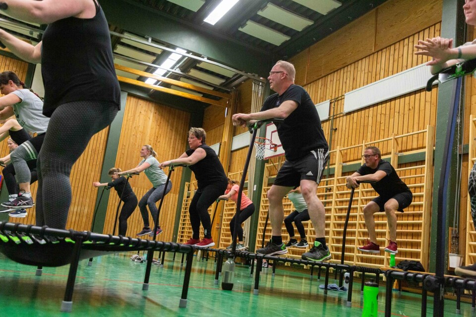 Många har redan upptäckt den nya träningsformen jumping fitness, som är det senaste tillskottet i Simrishamns-Korpens utbud.