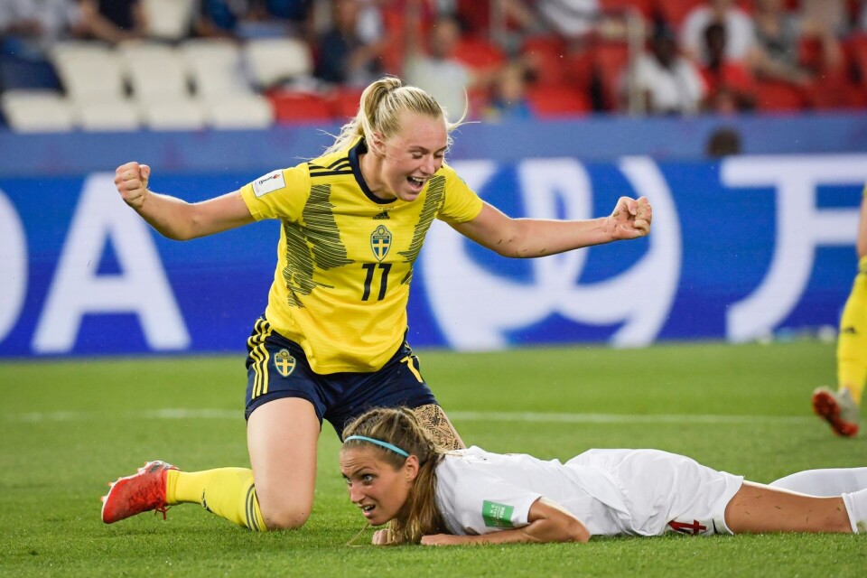 Sveriges Stina Blackstenius jublar efter sitt 1–0 mål mot Kanada.