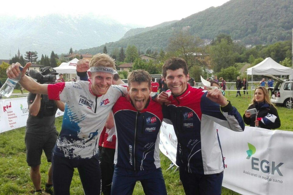 Nicolas Rio (mitten) och det franska laget med Lucas Basset och Frederic Tranchand.