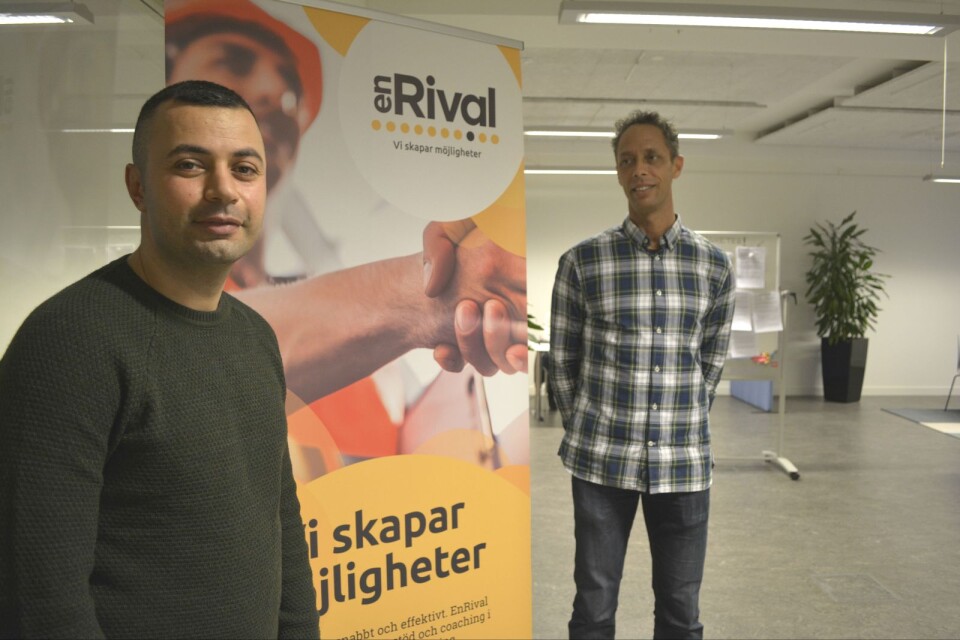 Kocken Zeynel Albayrak med handledaren Dolor Söderbom, EnRival.
