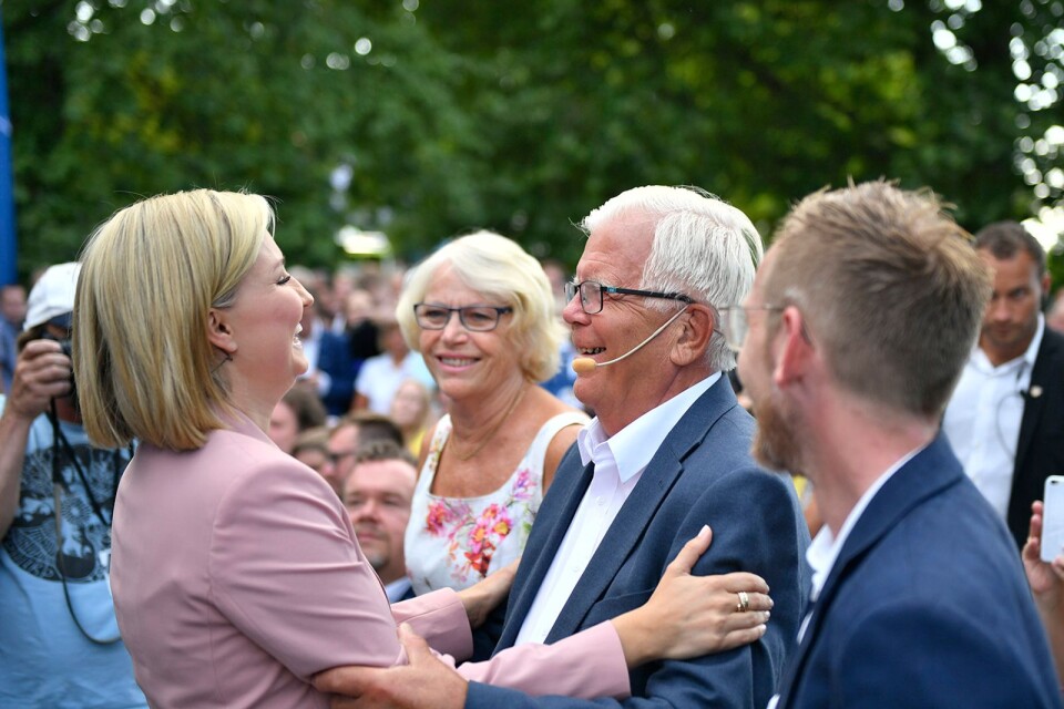 Förre partiledaren Alf Svensson öppnade Ebba Busch Thors kväll på Almedalenscenen.