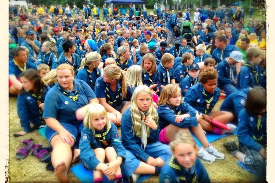 Omkring nittio scouter från Trelleborgs scoutkår deltar i Sjöröd runt, ett scoutläger i Simrishamns kommun.