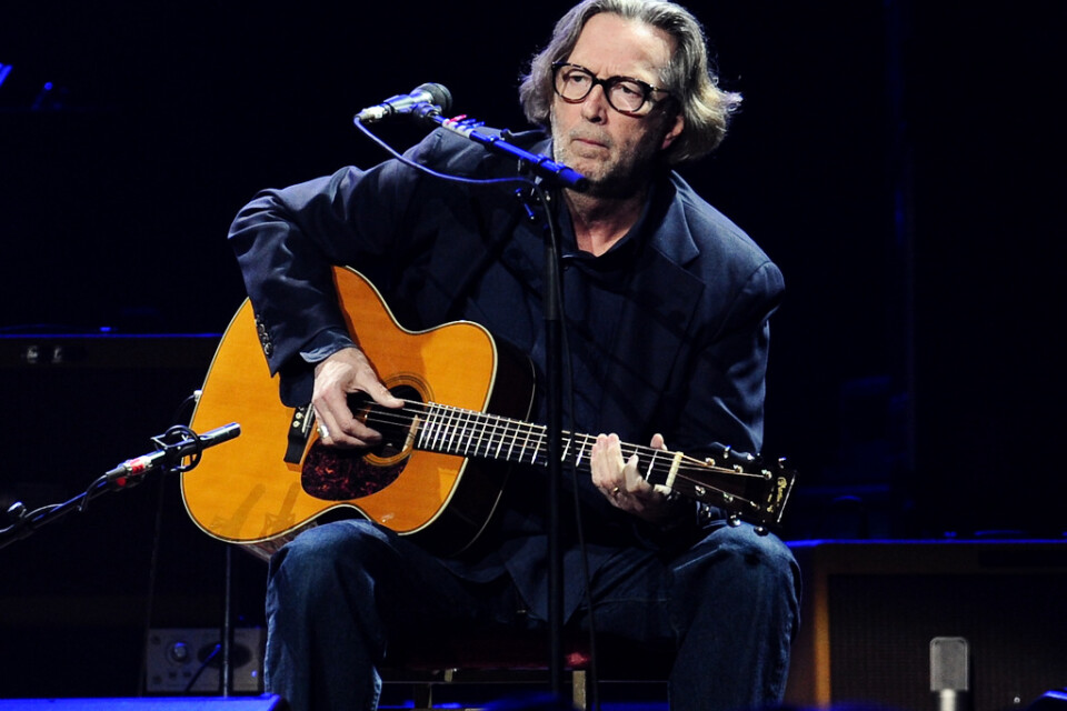 En av Eric Claptons gitarrer säljs nu och väntas inbringa miljoner. Arkivbild.