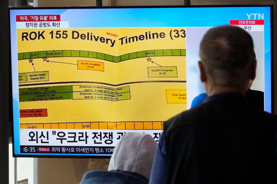 Sydkoreansk tv rapporterar om Pentagonläckan, som bland annat sägs innehålla information om amerikansk övervakning av Sydkorea.