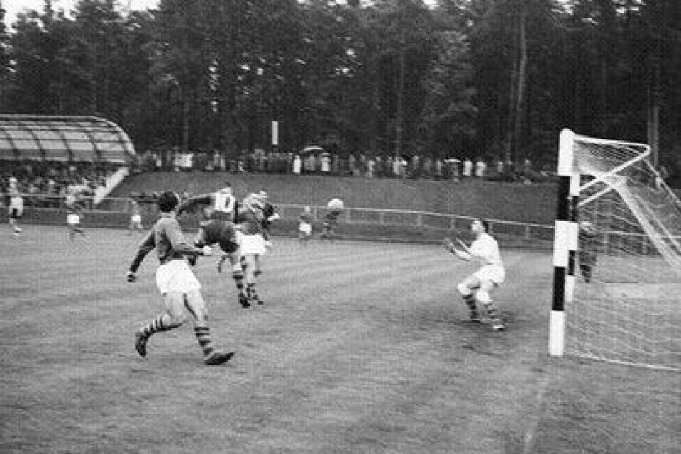 Fotboll mellan HIF och BIF 1961.
