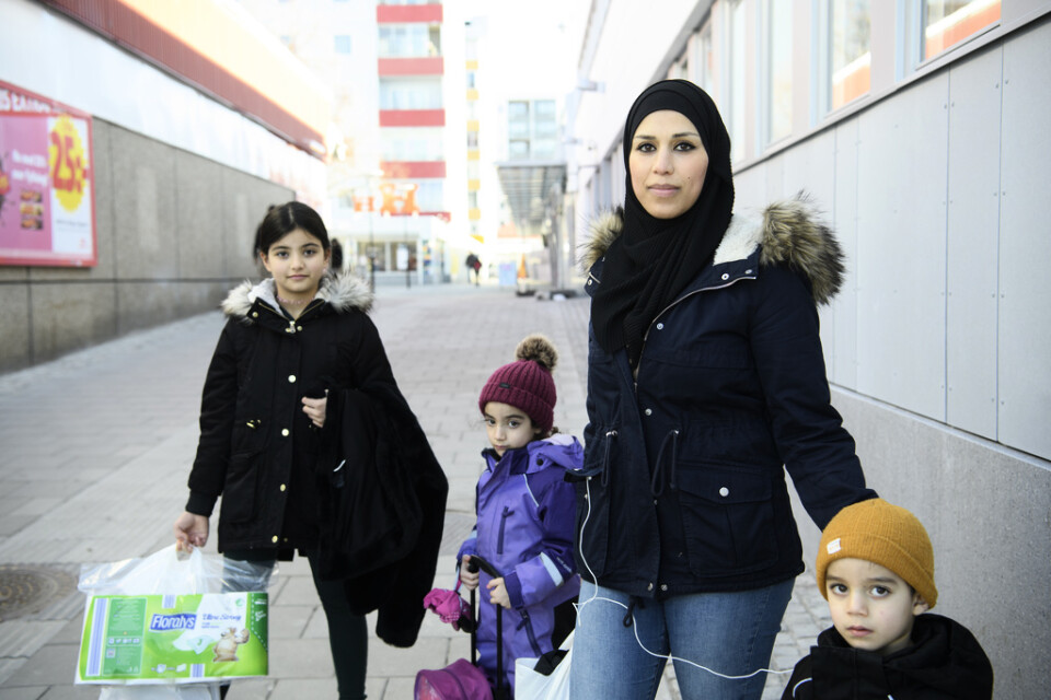 Jasmine Suleiman tror inte att bristen på information är det egentliga problemet. På bild med barnen Lilas, Jasmine och Ahmed.