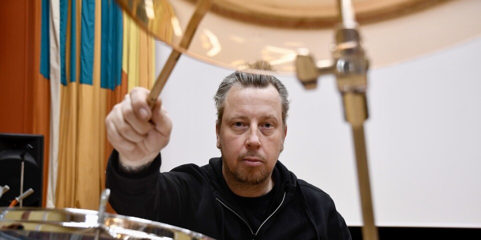 KOSTA: Mästaren Mikael Jakobssons unika glastrummor visades när Ekebergakrönikan släpptes
