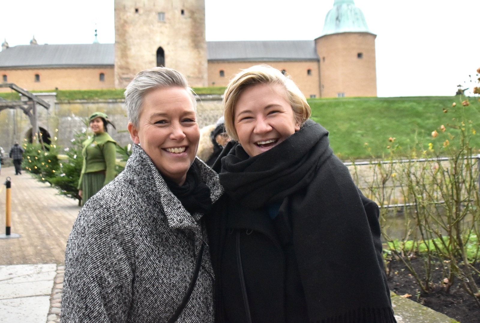 Anna Westin och Tove Svensson var väldigt nöjda efter besöket på Julmässan.