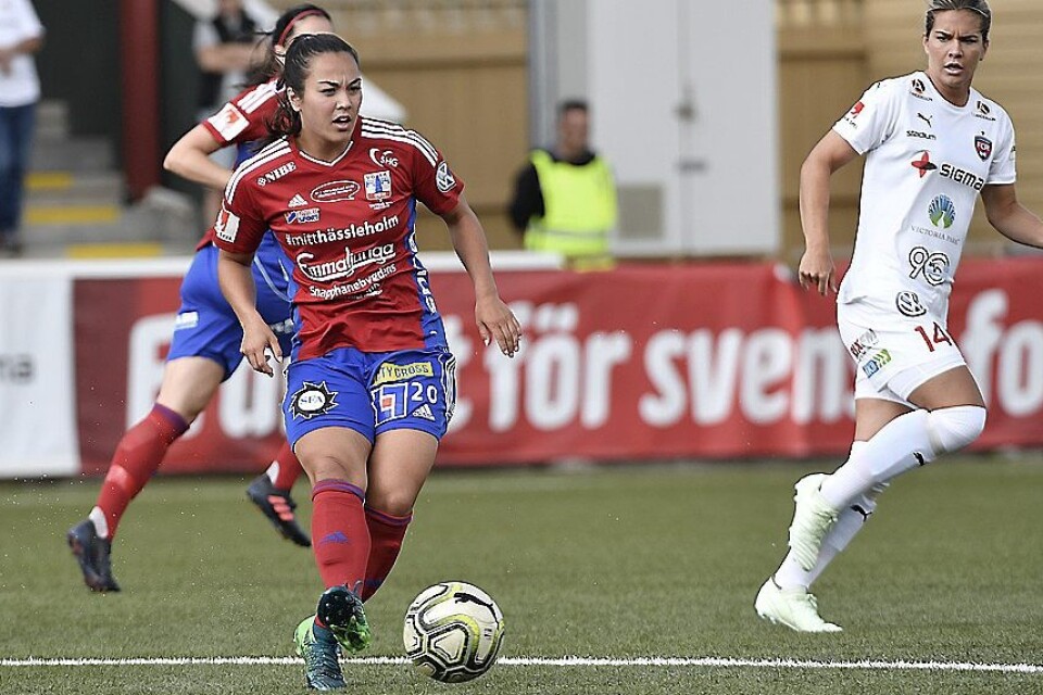 Michelle de Jongh var i måltagen när Sverige spelade 1-1 mot England i La Manga. Foto: Stefan Sandström/Arkiv